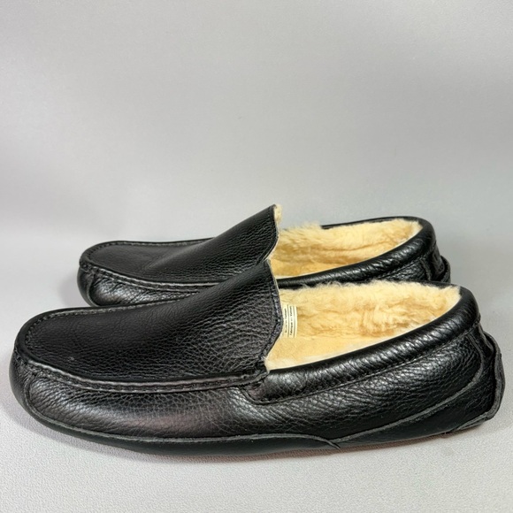 UGG Ascot Black Leather Shearling Lined Slippers Loafers